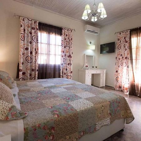 Villa Zapphira Peritheia Corfu ภายนอก รูปภาพ