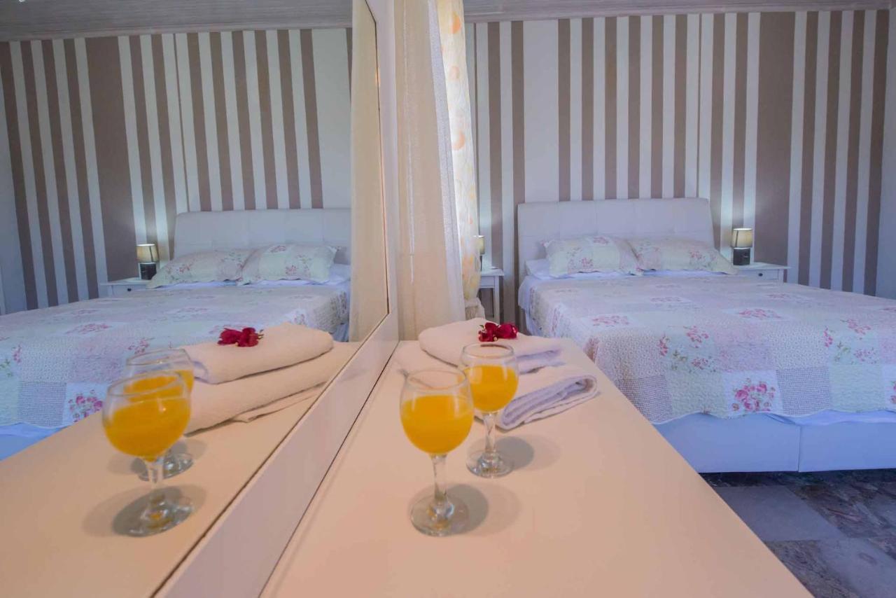 Villa Zapphira Peritheia Corfu ภายนอก รูปภาพ